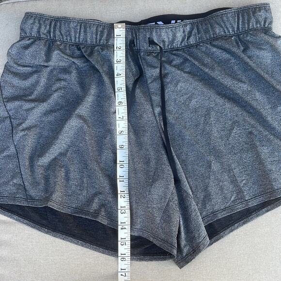 Nike black/gray athletic shorts size XL - Picture 5 of 8
